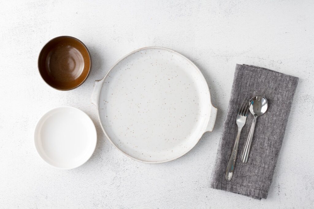 dinner plates and utensils | 12-week Food Venture Program | Innovators Central